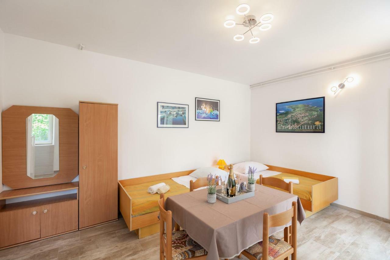 Apartment Ema Premantura Exteriér fotografie