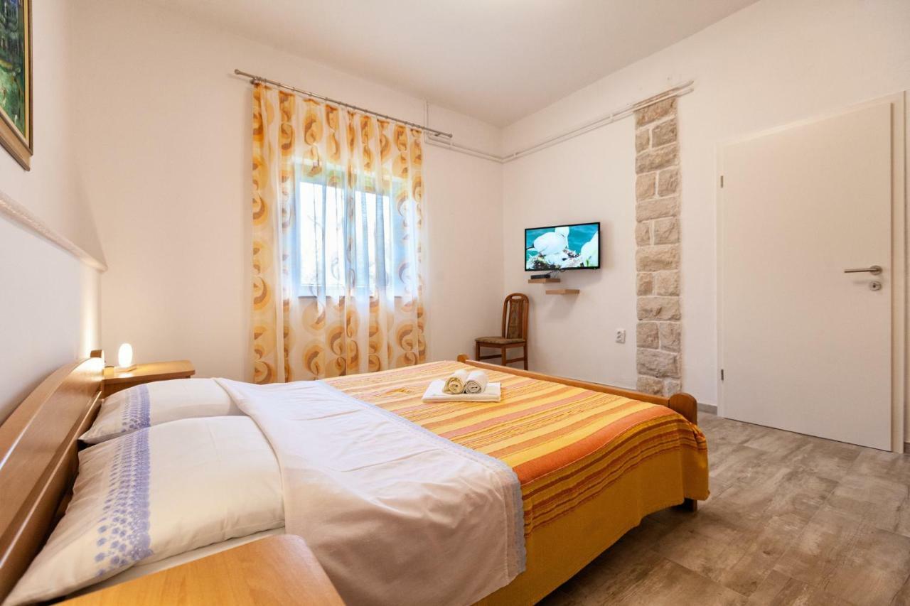 Apartment Ema Premantura Exteriér fotografie
